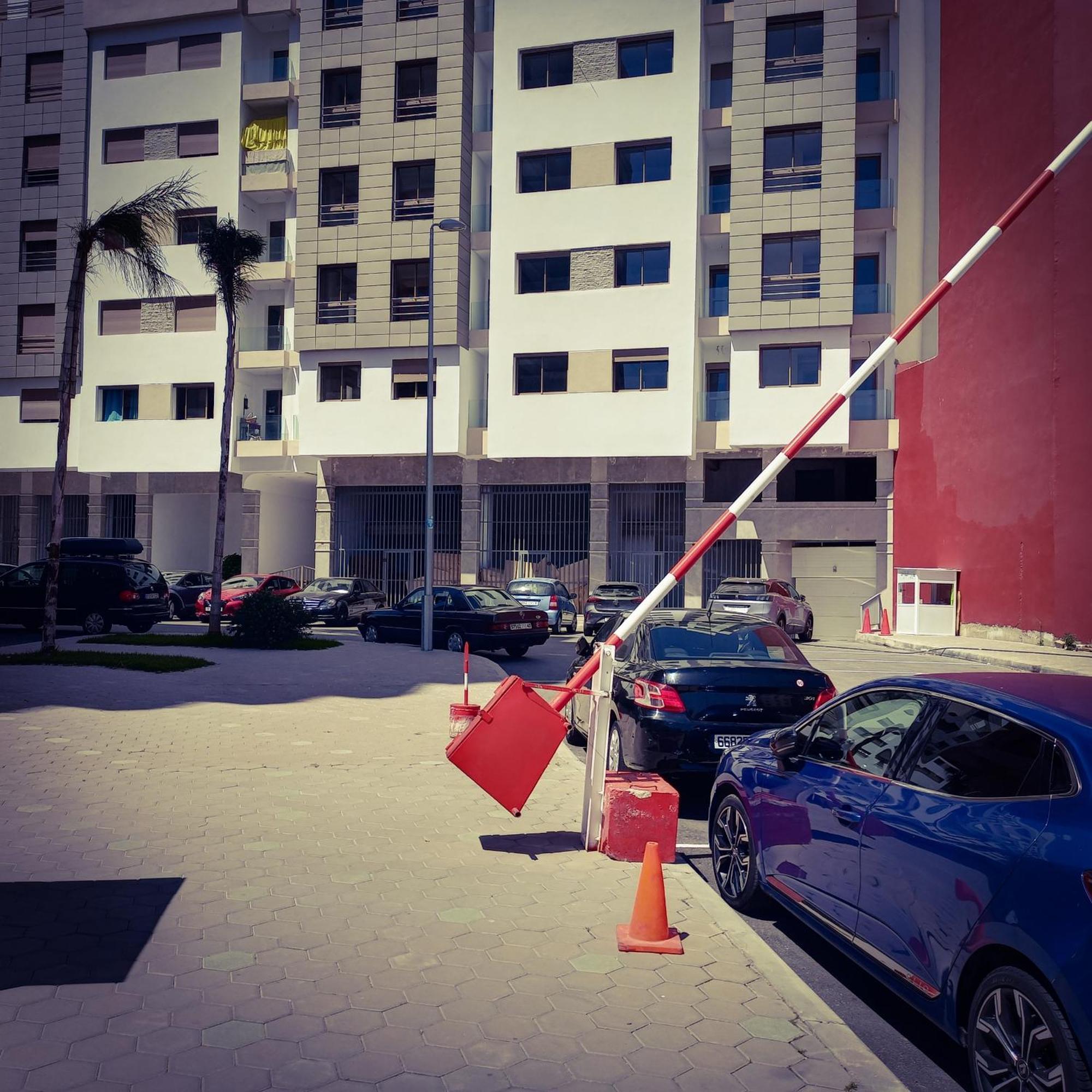 Super Apartement Totalement Neuf Et Climatise A Cote Du Centre Commercial Marjane M2 แทนเจียร์ ภายนอก รูปภาพ